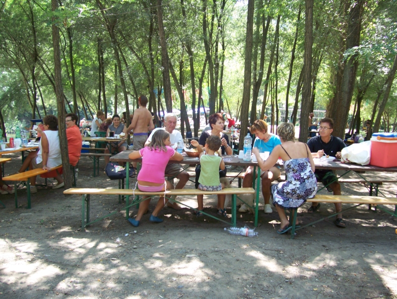  Image name: Parco052.jpg 
 width: 801 pixel 
 height: 602 pixel 
 Size: 532832 bytes 
 Click to enlarge 